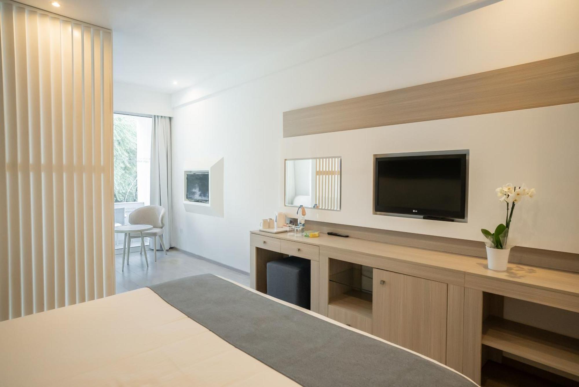 Margadina Hotel Айя Напа Екстериор снимка