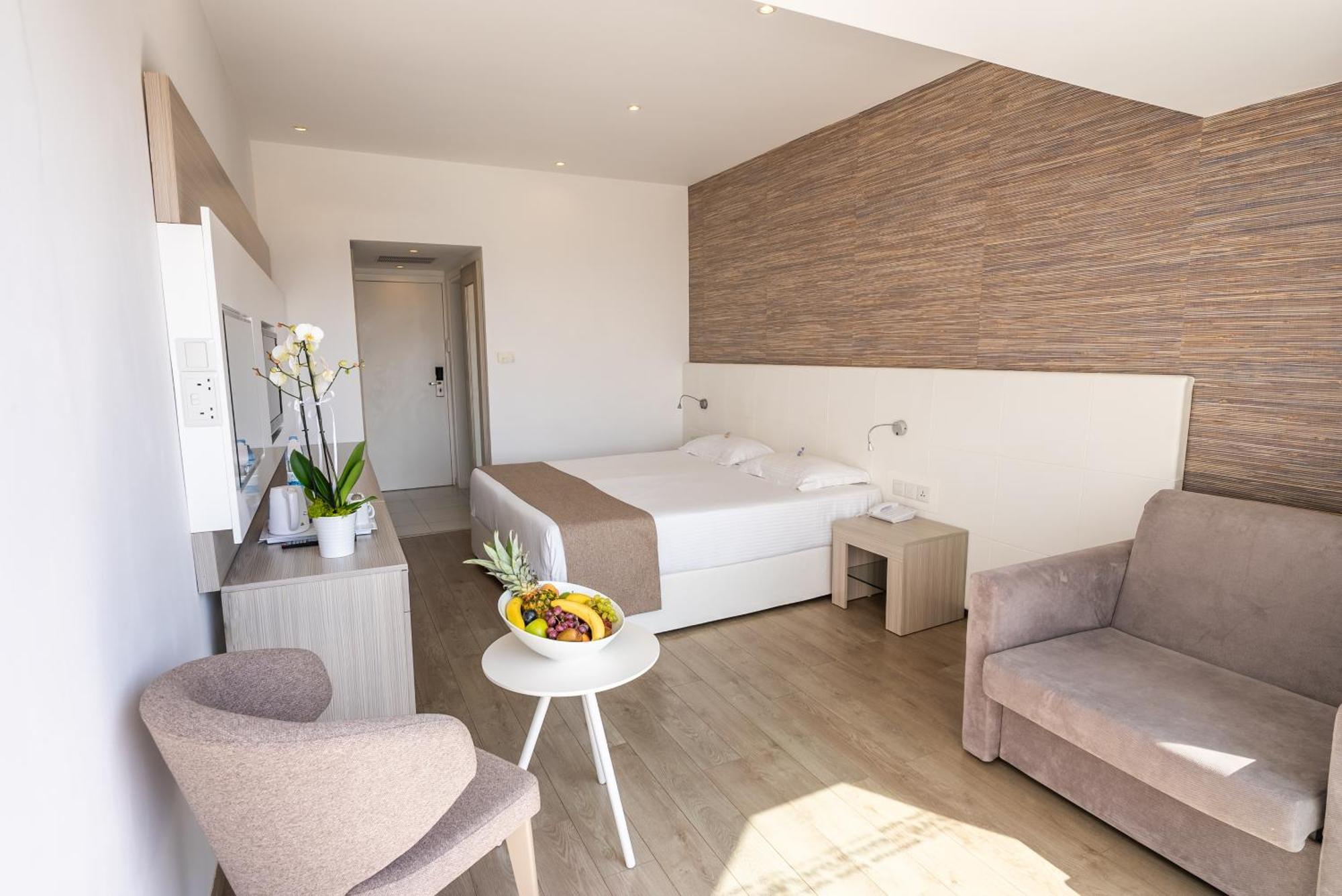 Margadina Hotel Айя Напа Екстериор снимка