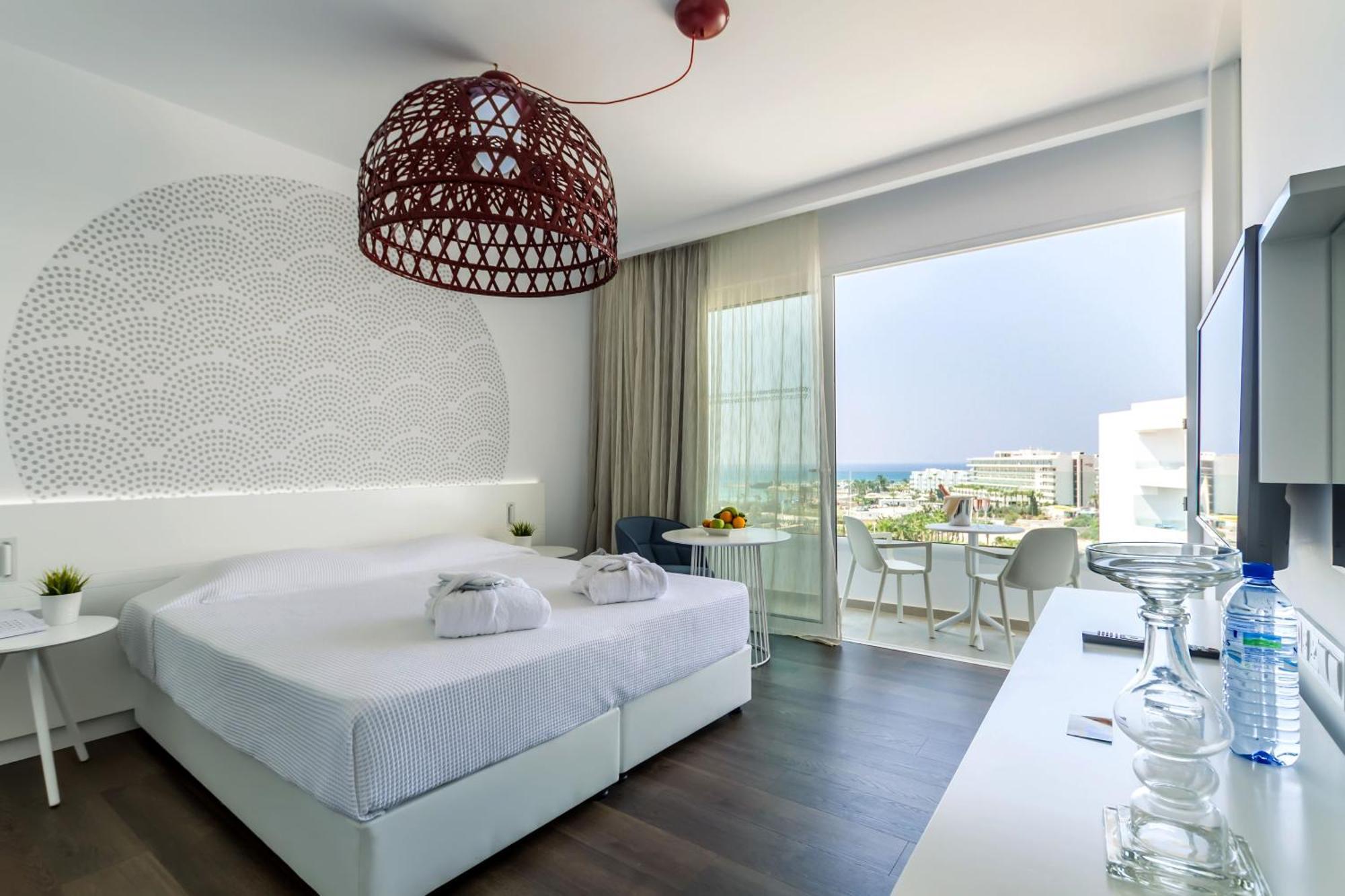 Margadina Hotel Айя Напа Екстериор снимка
