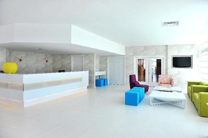 Margadina Hotel Айя Напа Екстериор снимка