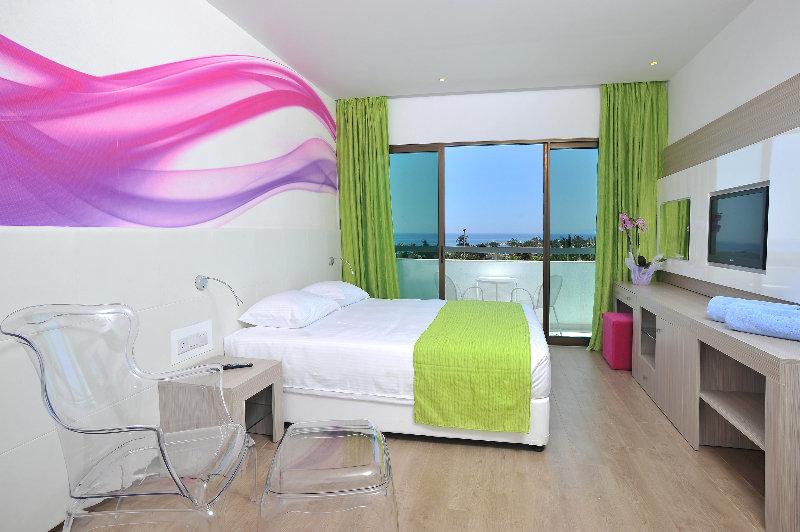 Margadina Hotel Айя Напа Екстериор снимка